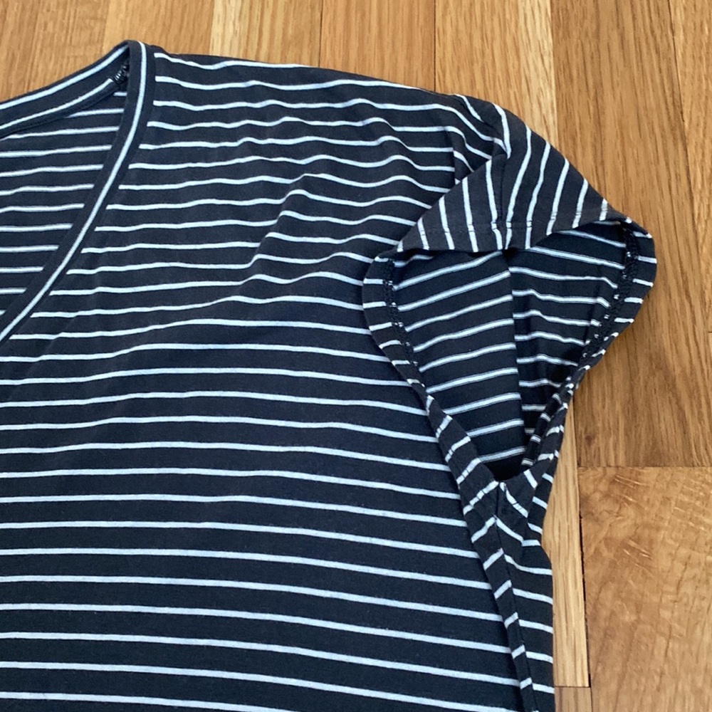 Calvin Klein Jeans Striped Tee Size XL - Picture 5 of 8